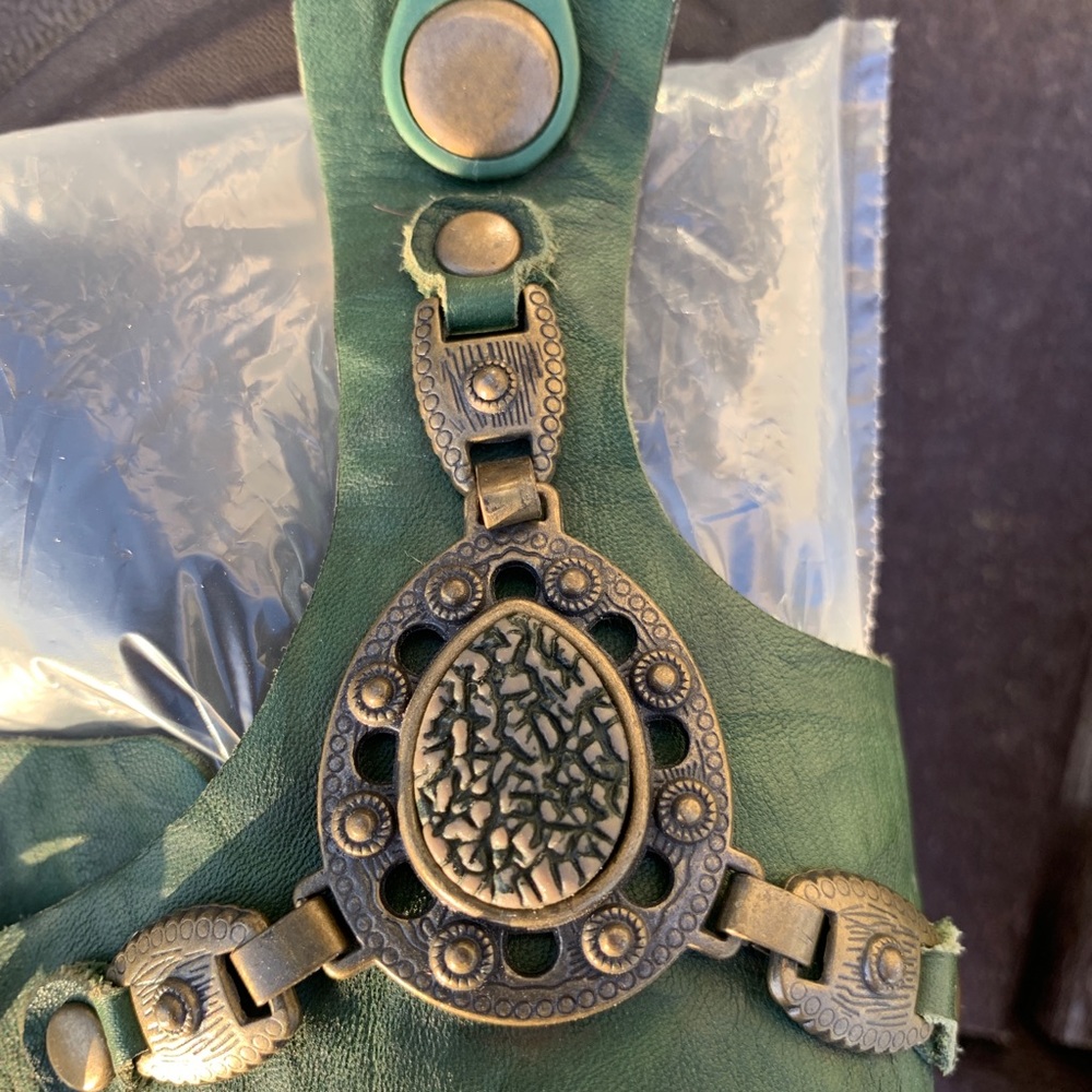 Sold on consignment - Picture 5 of 6